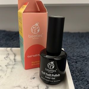 Emerald Green Gel Nail Polish